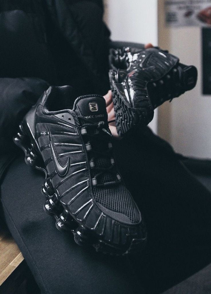 ¡Cesta Black Shox!