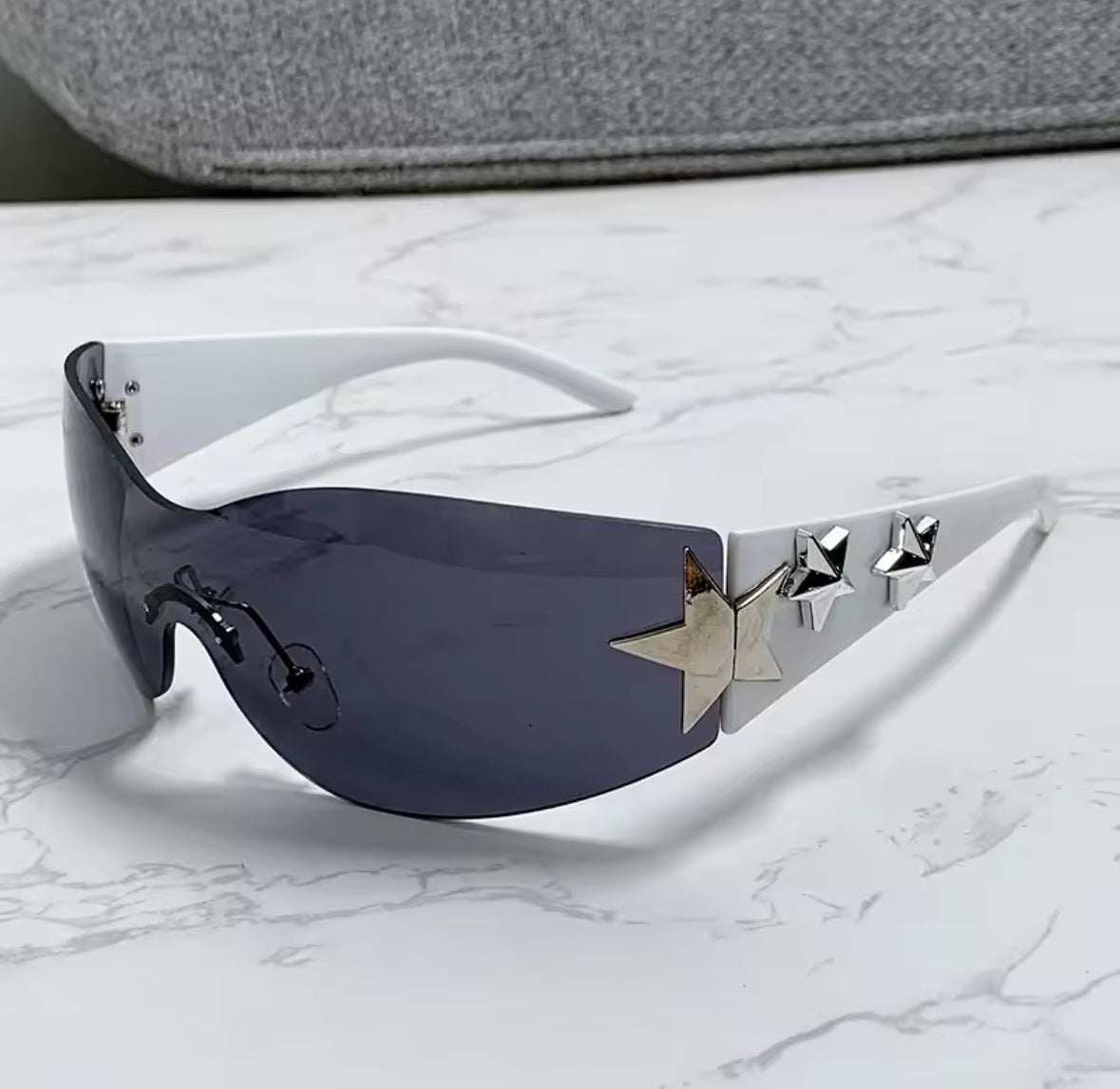 Woman lunette star glasses