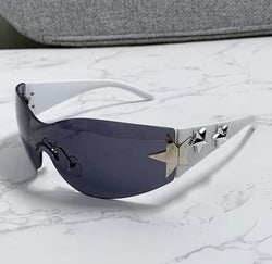 Woman lunette star glasses