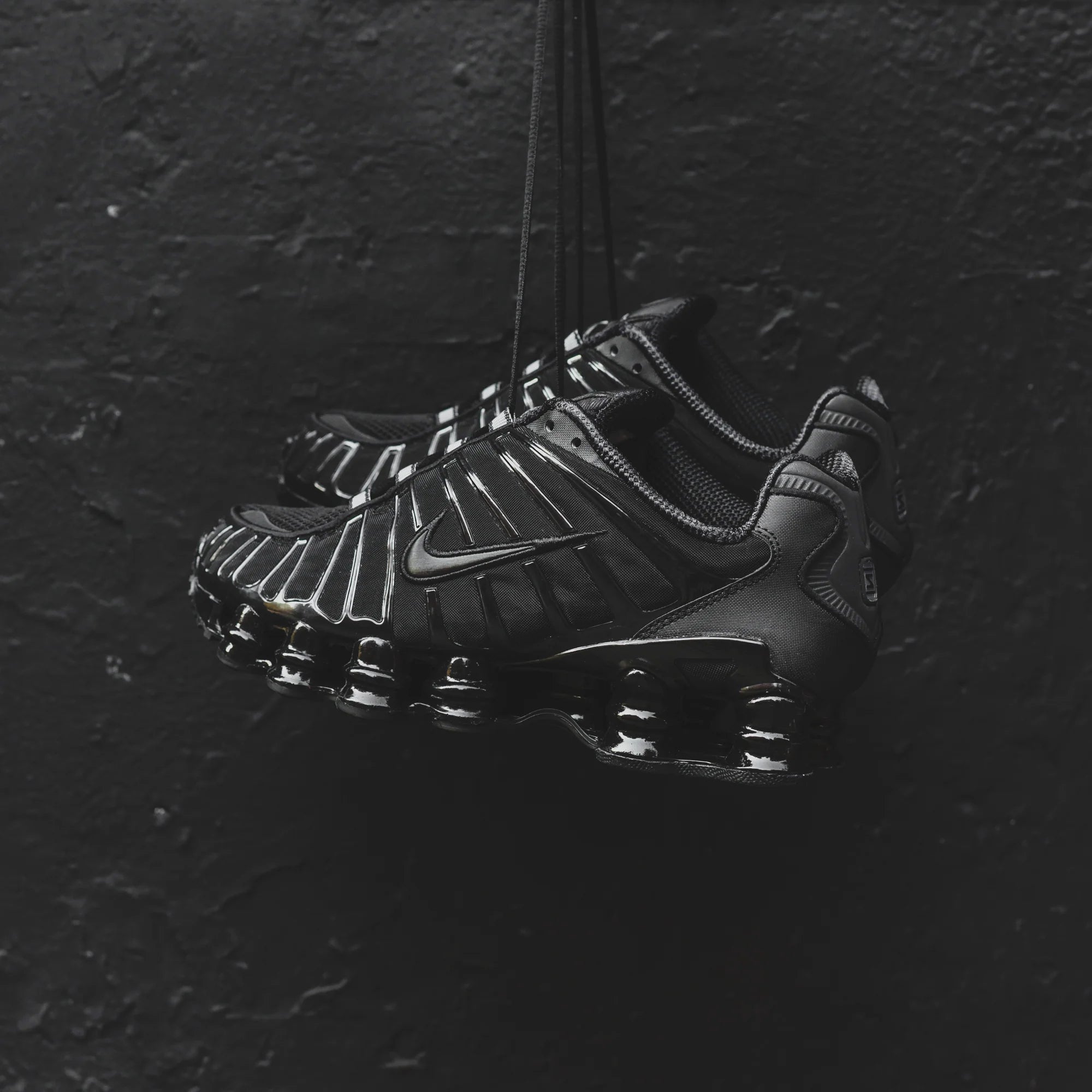 ¡Cesta Black Shox!